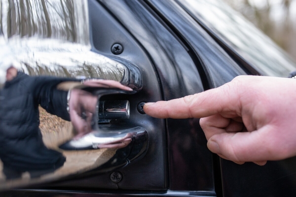 Полгода работы и $5 000 вложений! Белорус модно «затюнил» народный VW T4 Multivan Полгода работы и $5 000 вложений! Белорус модно «затюнил» народный VW T4 Multivan