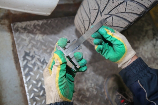 С декабря машины на «всесезонке» техосмотр не пройдут! Что еще нужно учесть перед посещением станции диагностики?