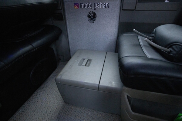 Полгода работы и $5 000 вложений! Белорус модно «затюнил» народный VW T4 Multivan Полгода работы и $5 000 вложений! Белорус модно «затюнил» народный VW T4 Multivan