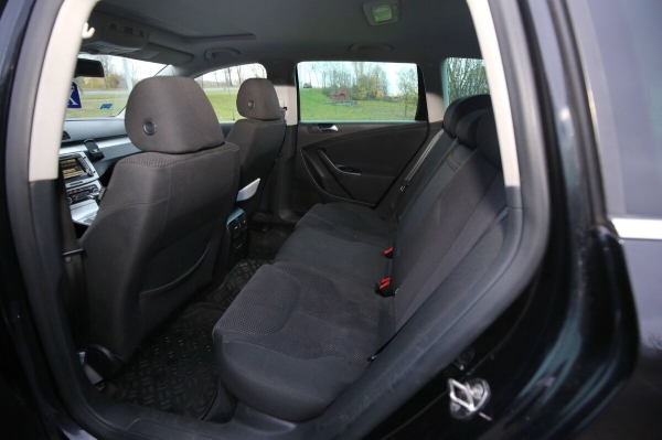 Белорус купил бензиновый VW Passat (B6) за $6 800. Проверили, стоил ли он своих денег Белорус купил бензиновый VW Passat (B6) за $6 800. Проверили, стоил ли он своих денег