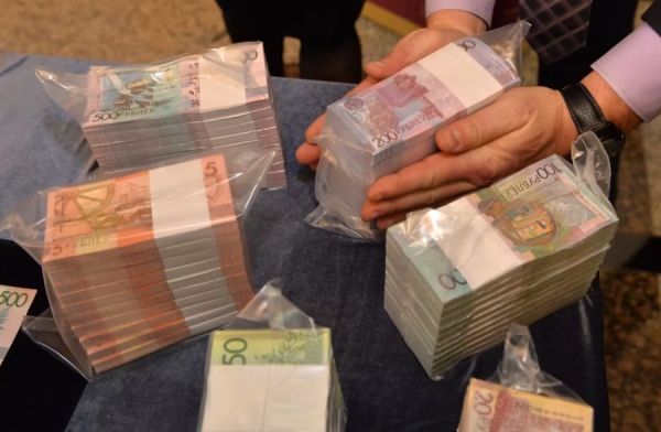 Двадцать пять процентов вместо тринадцати. Кто с нового года будет платить налог по повышенной ставке? Двадцать пять процентов вместо тринадцати. Кто с нового года будет платить налог по повышенной ставке?