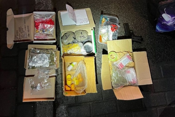 В польском городе Гданьск задержали двух 25-летних украинцев и 24-летнюю белоруску с значительным количеством наркотиков