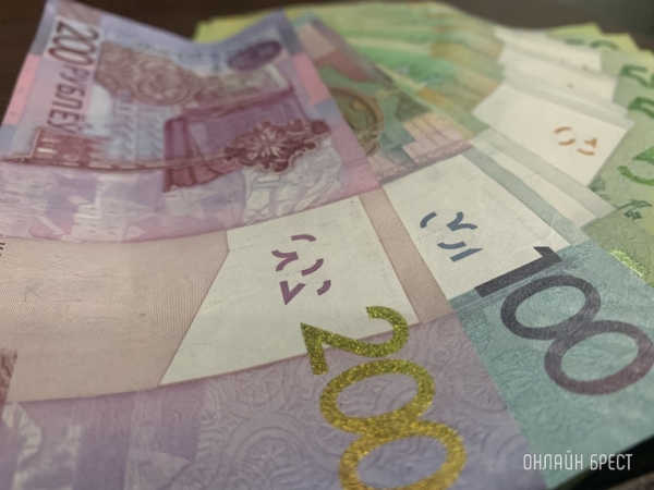 Топ-5 вакансий для людей без высшего образования. Зарплата — до 4650 рублей