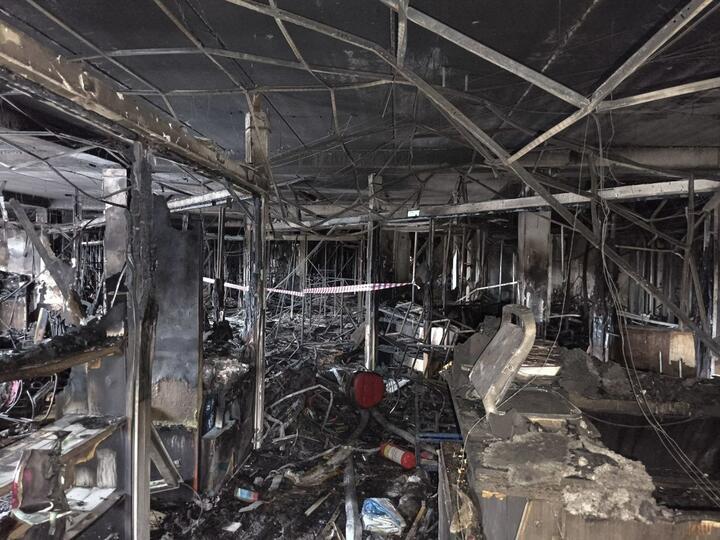 Пожар в ТЦ «Беларусь»: о нарушениях знали, но не закрывали опасный объект
											 
												Пожар в ТЦ «Беларусь»: о нарушениях знали, но не закрывали опасный объект