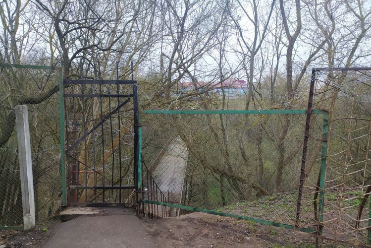 
												В Витебске снесут пешеходную эстакаду через ручей Дунай: жители лишатся удобного маршрута
											