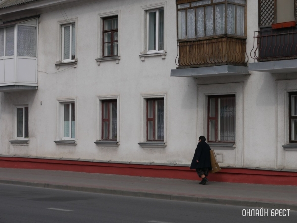 Что делать, если наниматель нарушает условия контракта, но при этом не позволяет недовольному сотруднику уволиться? Что делать, если наниматель нарушает условия контракта, но при этом не позволяет недовольному сотруднику уволиться?