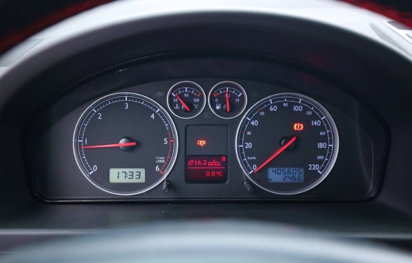 «Если отвезти машину на детейлинг, будет совсем лялечка!» Белорус о VW Sharan, который 13 лет находится в одних руках «Если отвезти машину на детейлинг, будет совсем лялечка!» Белорус о VW Sharan, который 13 лет находится в одних руках