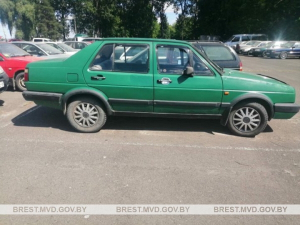 В Кобрине водитель VW сбил человека В Кобрине водитель VW сбил человека