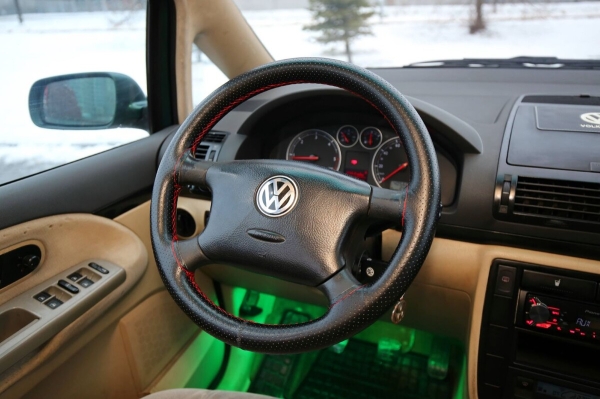 «Если отвезти машину на детейлинг, будет совсем лялечка!» Белорус о VW Sharan, который 13 лет находится в одних руках «Если отвезти машину на детейлинг, будет совсем лялечка!» Белорус о VW Sharan, который 13 лет находится в одних руках