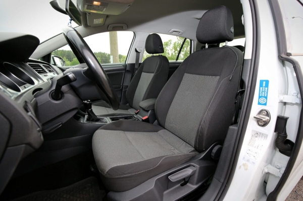 Белорус купил «непроходной» VW Golf, но выставил его на продажу. Чем не понравился 1,2-литровый хетчбэк? Белорус купил «непроходной» VW Golf, но выставил его на продажу. Чем не понравился 1,2-литровый хетчбэк?