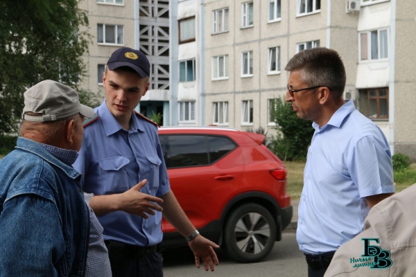 В Бресте прошёл рейд по местам несанкционированной торговли урожаем, выращенным на приусадебных участках В Бресте прошёл рейд по местам несанкционированной торговли урожаем, выращенным на приусадебных участках