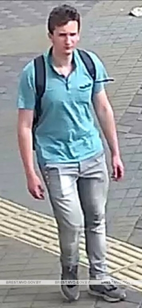 В Бресте милиция устанавливает личности граждан. Смотрите фото