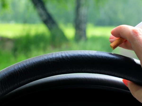 «Все вокруг пропитывается вонью». Что думают водители о курении за рулем «Все вокруг пропитывается вонью». Что думают водители о курении за рулем