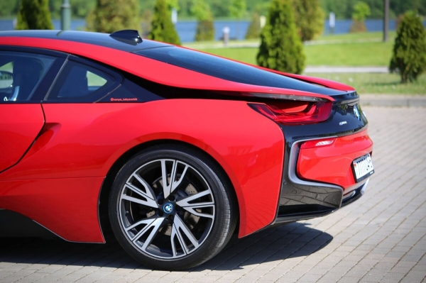 22-летний парень из Жодино купил BMW i8 за $100 тысяч — доволен? 22-летний парень из Жодино купил BMW i8 за $100 тысяч — доволен?