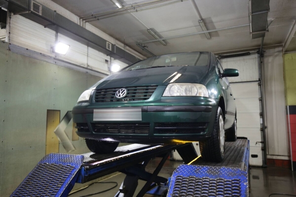 «Если отвезти машину на детейлинг, будет совсем лялечка!» Белорус о VW Sharan, который 13 лет находится в одних руках «Если отвезти машину на детейлинг, будет совсем лялечка!» Белорус о VW Sharan, который 13 лет находится в одних руках