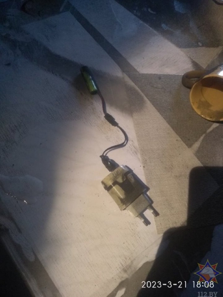 Зарядное устройство привело к пожару в квартире — пострадал ребенок Зарядное устройство привело к пожару в квартире — пострадал ребенок